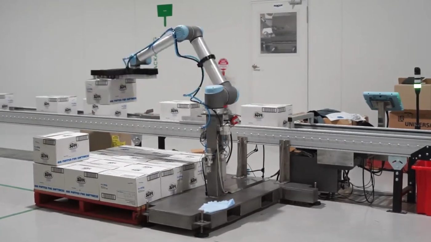 Collaborative robot working alongside an operator